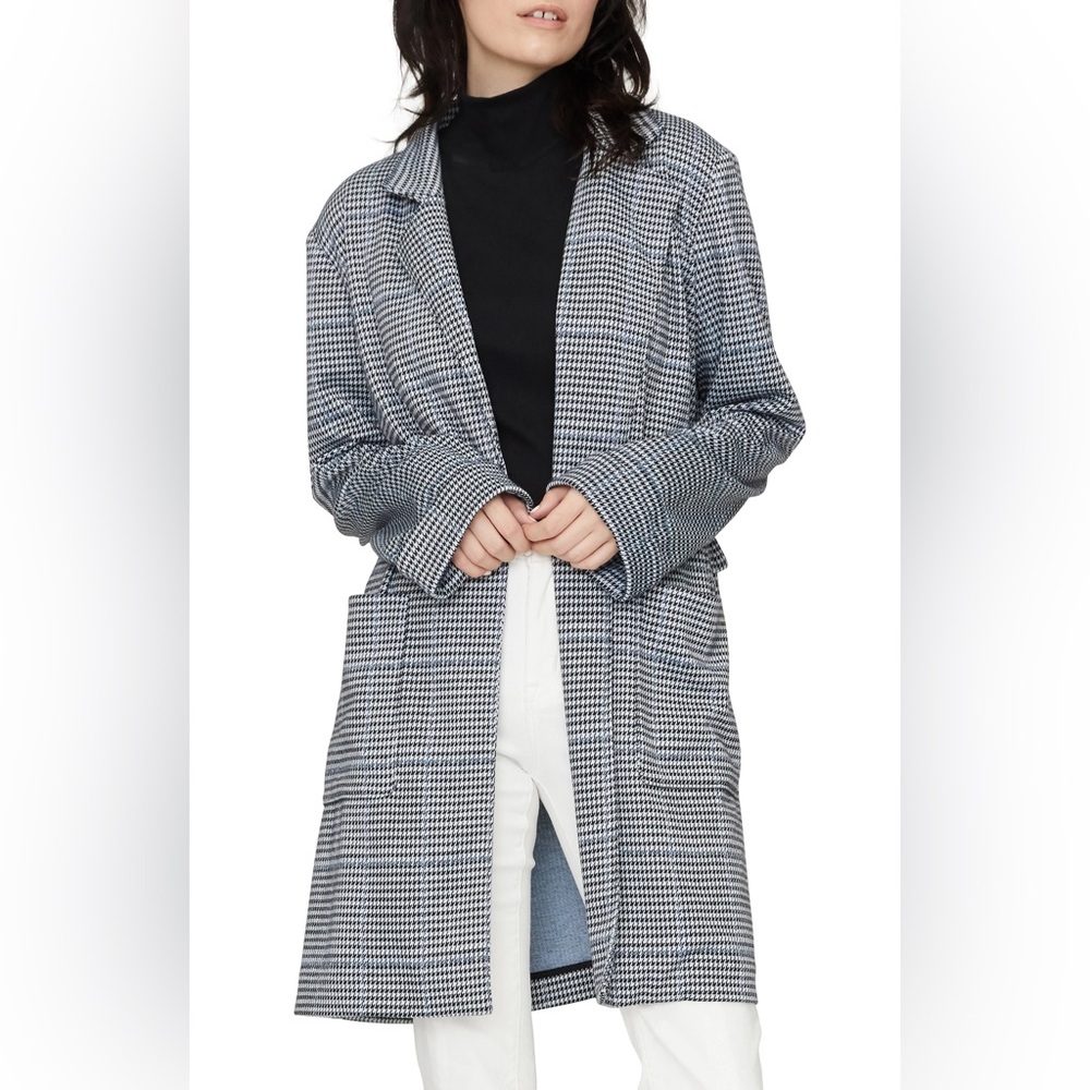 Sanctuary Black and White Blazer with Classic Notched Lapels